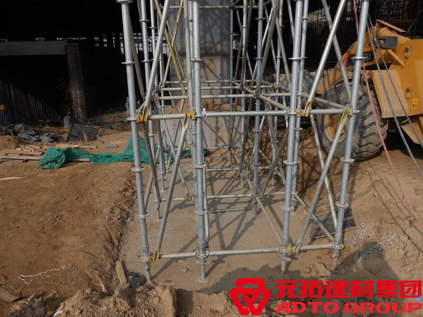 上海盤扣式腳手架生產(chǎn)廠家有幾家？盤扣式腳手架多少錢一噸？